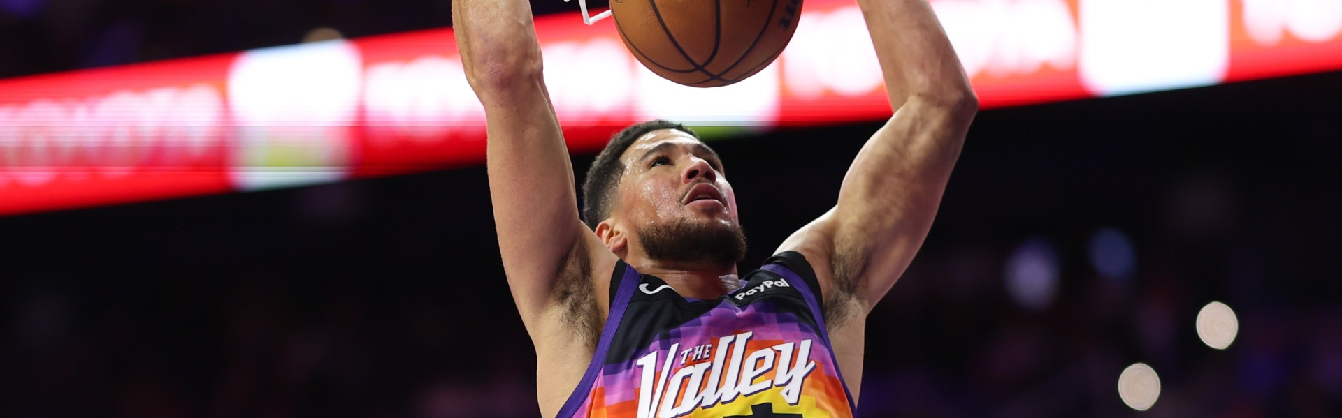 布克：有些赛季我数据更好时没进全明星 这次是归功于球队成功