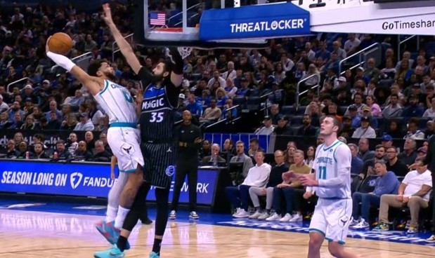 彩票合买-😤会挽雕弓如满月！小桥垫步起飞抡圆了战斧隔扣比塔泽！