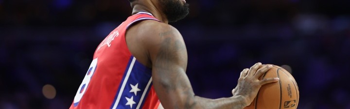 不手软！保罗·乔治底角三分一箭穿心 帮助76人紧咬比分